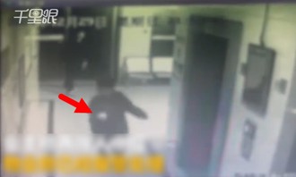 住戶搭電梯竟遭鞭炮炸！ 陸熊孩子惡行全都錄