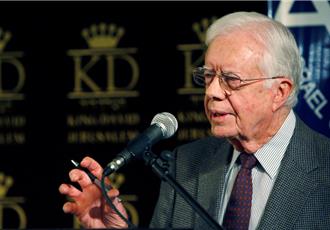 中美論壇社》開啟新自由主義大門的卡特（梅強英）