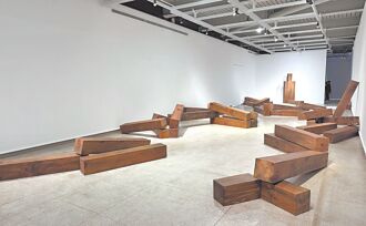 羅東 莊普展摺景 123木頭人吸睛