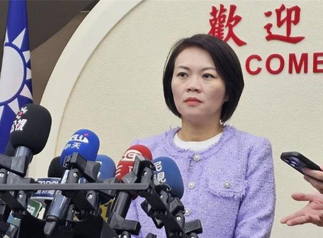 民眾党主席柯文哲被以7000万元重交保，民进党议员简舒培讽，柯文哲创下台湾政治人物涉犯相关刑责最重的交保金，「名列第一，超越蓝绿」。（谢佳君摄）