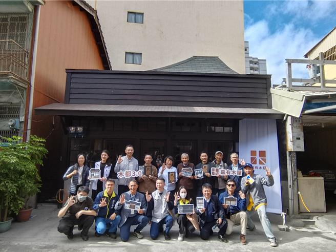 嘉义市补助修老屋，30日发布兴中街吴宅等修缮成果，吴宅屋顶造型与眾不同。（廖素慧摄）