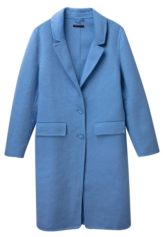 禮客Outlet公館店推「sisley時尚長版外套」，原價8980元、特價3592元。（禮客Outlet提供／朱世凱台北傳真）