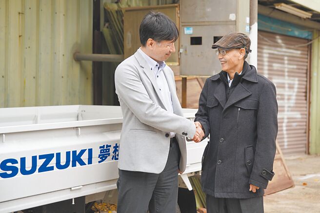 TAIWAN SUZUKI梦想驰援计画深入了解「木匠的家关怀协会」后决定捐助货车，让他们可以持续运作。（TAIWAN SUZUKI提供）
