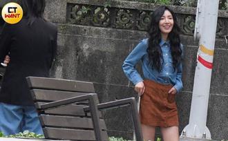 直击／杨谨华当寿星忍哈欠上工 庆生趴连「宿敌」柯佳嬿也到了