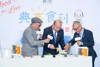 韓國瑜寒冬出手！捐2300份餐點助弱勢  萬人感動喊「真的溫暖」