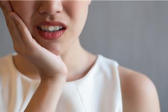敏感性牙齒勿輕忽！恐引發蛀牙、牙周病 牙醫教6招改善