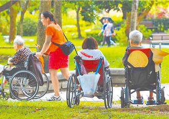 開放80歲長者聘移工免巴氏量表 勞團憂心曝2大衝擊