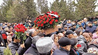 客机遭俄击落 亚塞拜然要求惩凶、赔偿