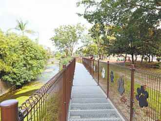 民雄珠串 綠水相連