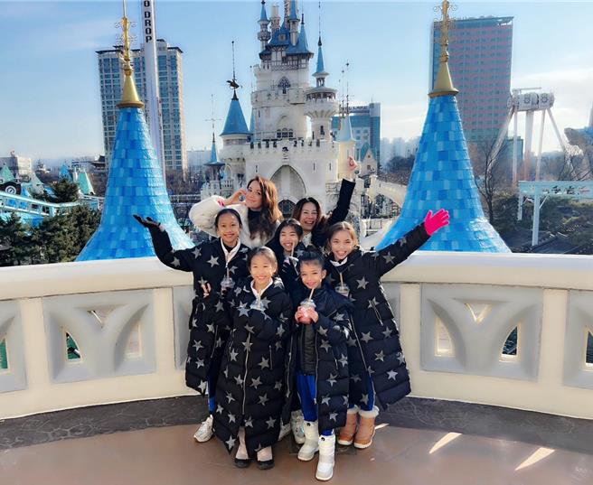 瑞莎全力推广韵律体操。（瑞莎脸书）