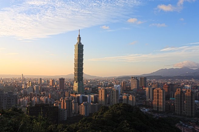 台灣總統在國慶演說中表明，對高房價及炒房現象保持高度敏感，未來政府可能持續推動打擊短期炒作及控管房貸資金的政策。(圖/信義房屋 提供)