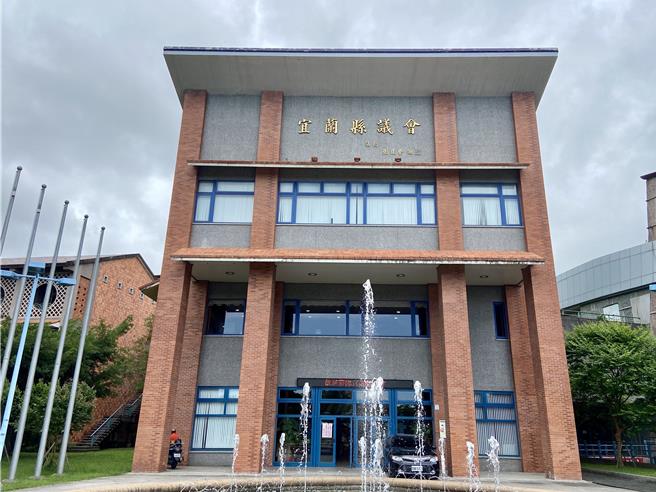 国民党宜兰县党团发表声明，坚信林姿妙的清白，判决过程明显政治操作，破坏公信力。（吴佩蓉摄）