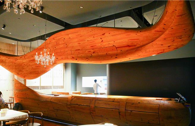 作為餐廳最後一天，RAW未來將以何種型態重新與粉絲見面，格外引人好奇。（粘耿豪攝）