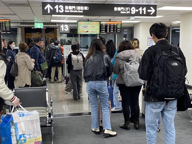 交通部觀光署預估，2024年國際旅客來台在785萬至787萬人次間，其中日本市場表現不俗，韓國旅客也突破百萬。（陳祐誠攝）