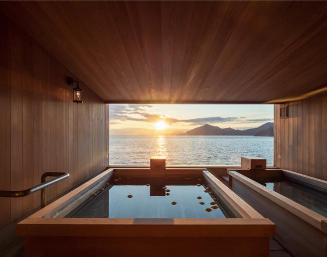 1月1日起新光三越扣290萬點skm points，換日本頂級遊輪行「guntû瀨戶內海Terrace Suite雙人房3天兩夜」。（新光三越提供）