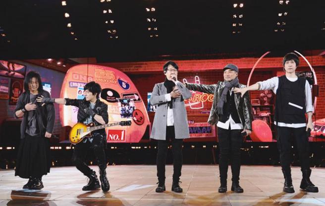 五月天陪伴歌迷们跨年。（图／相信音乐提供）