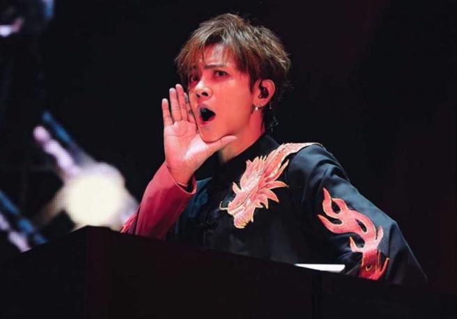 罗志祥高雄开唱，第二场演出情歌Part歌单全换，更加入超浮夸跨年烟火秀。（图／宽宏艺术x华纳音乐提供）