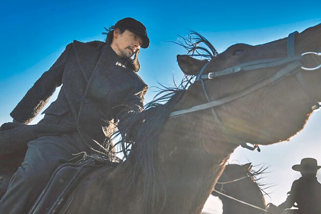 玄彬在电影《哈尔滨》中饰演韩国独立运动家安重根。（网银国际影视提供）