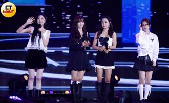 Apink台北跨年熱唱5夯曲 威廉跳〈Mr. Chu〉獲選最帥主持人