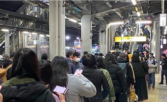 台鐵跨年疏運破紀錄！19.6萬人搭乘 加開24班次