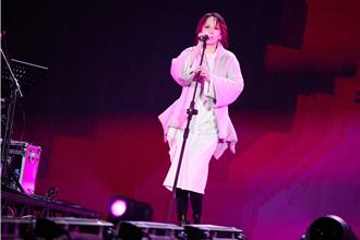 徐佳瑩跨年高唱APT.驚艷高雄 楊乃文搖滾歌連發震撼台北