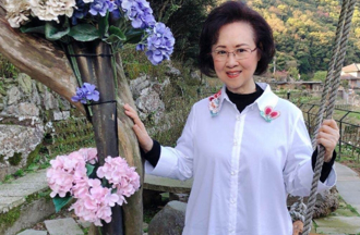 瓊瑤社群元旦無預警曬「這張圖」！粉絲哭了：從沒有離開過