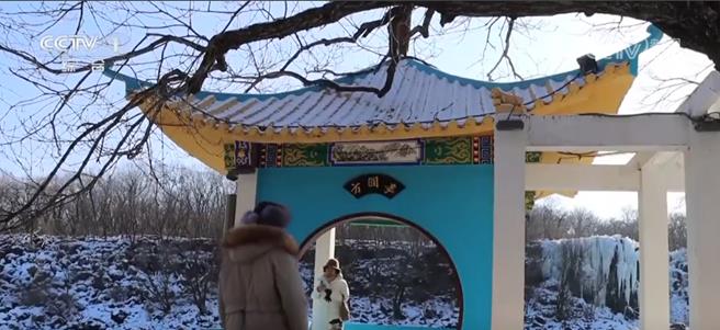 大陆2025新年新规攸关放假安排职工养老保险等民生。（大陆央视）