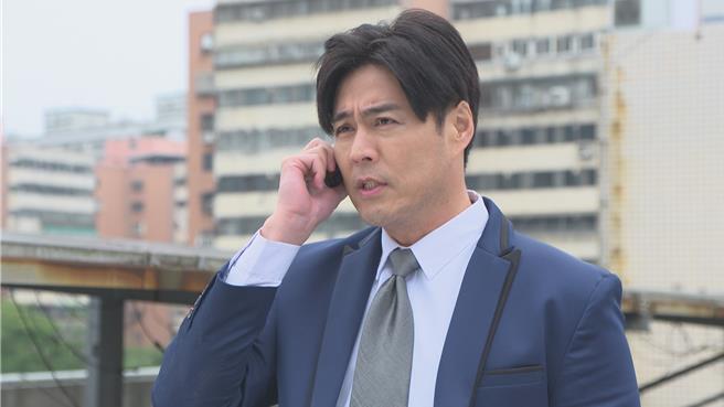 劉至翰《好運來》答應冥婚，過程遇到嫌犯去追捕。（民視提供）