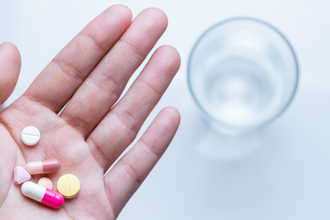 诊所只开3天药「他怨回诊多付挂号费」 内行人曝真相：怕被盯上