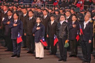 元旦唱國歌「嘴巴微動」  賴清德表情有戲  網：很無奈？