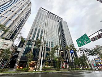 凱撒飯店年終香 最高8.5個月