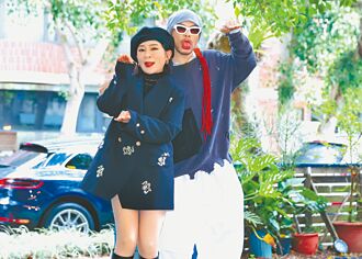 黃明志賀歲曲超夯王彩樺稱尪雙頭蛇