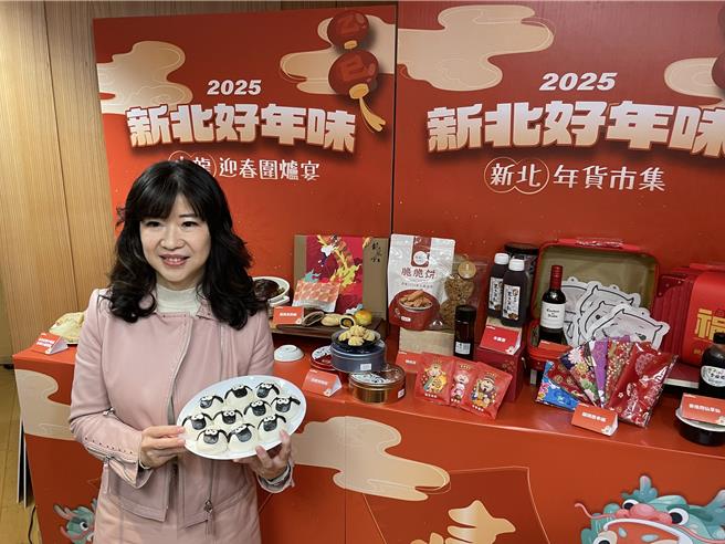 新北嚴選美食店家推出「小龍迎春圍爐宴」，3日中午12時線上開賣，只要花3999元就能享用。（高鈞麟攝）