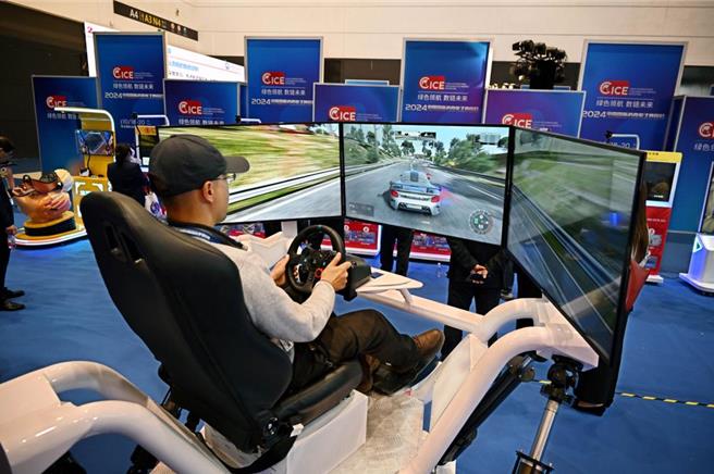 2024年前11个月，大陆软体业务收入12兆2903亿元人民币，同比增长10.7％。（摘自新华社）