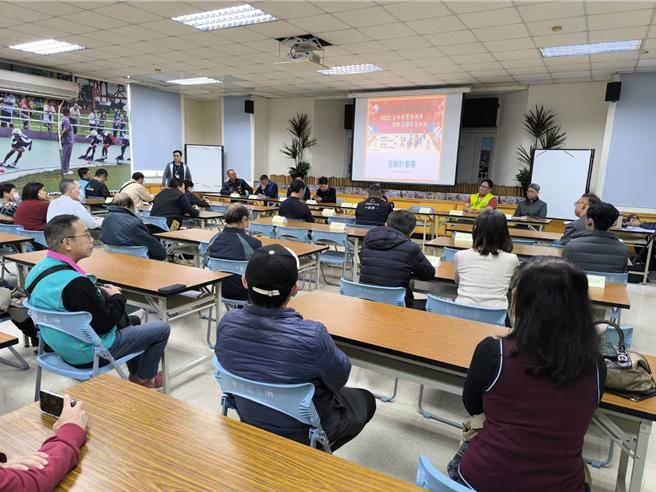 協調會引發地方店家與居民反彈。（李京昇攝）