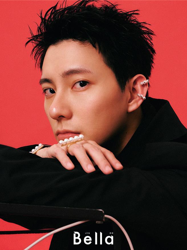 彭千佑不想把自己框架住，对于生活态度有坚持。（《Bella侬侬》杂志提供）