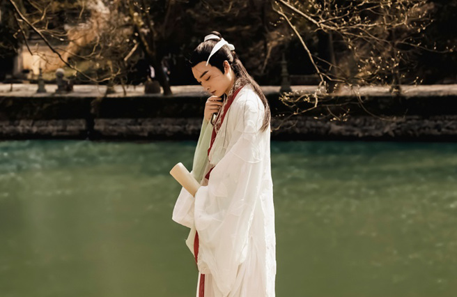 衛玠是西晉有名的美男子，年僅27歲就過世，民間流傳他是因為被路人圍觀而死。（示意圖：Shutterstock／達志）