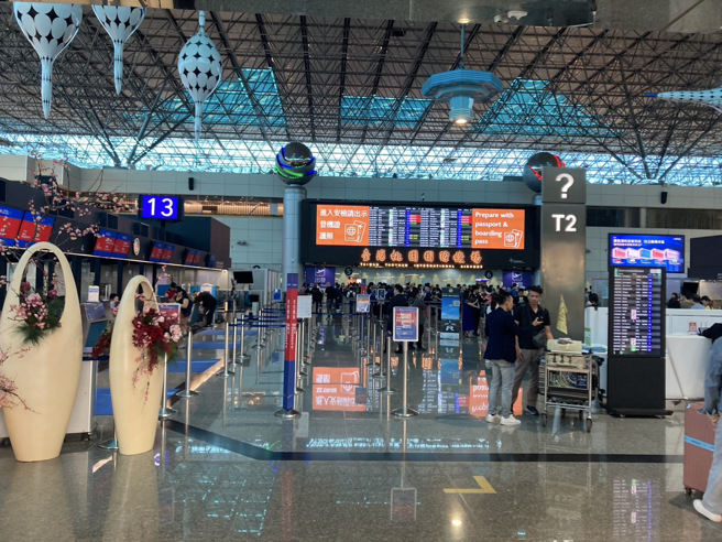 國稅局指出，民眾出國前務必注意自己的欠稅情況。（示意圖，于川攝）