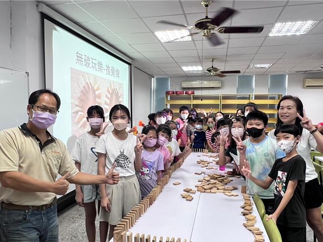 彰化縣各圖書館打造各自特色，舉辦活動推廣閱讀。（彰化縣政府提供／葉靜美彰化傳真）