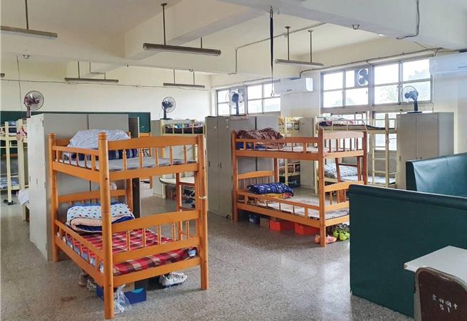 台东县丰田国中原学生宿舍环境简陋。（资料照片）