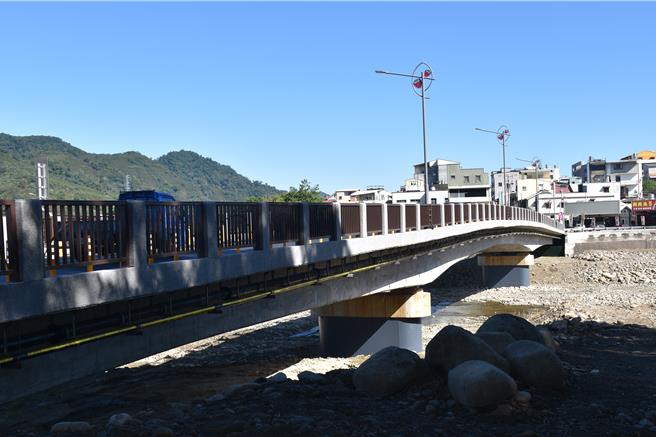 苗栗县大湖乡南湖溪流域遭二河分署画定为河川区。（谢明俊摄）