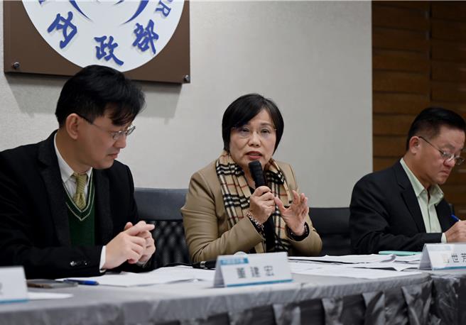 內政部表示，民選公職人員凡具有中華民國國籍以外之國籍，均應放棄。(內政部提供)