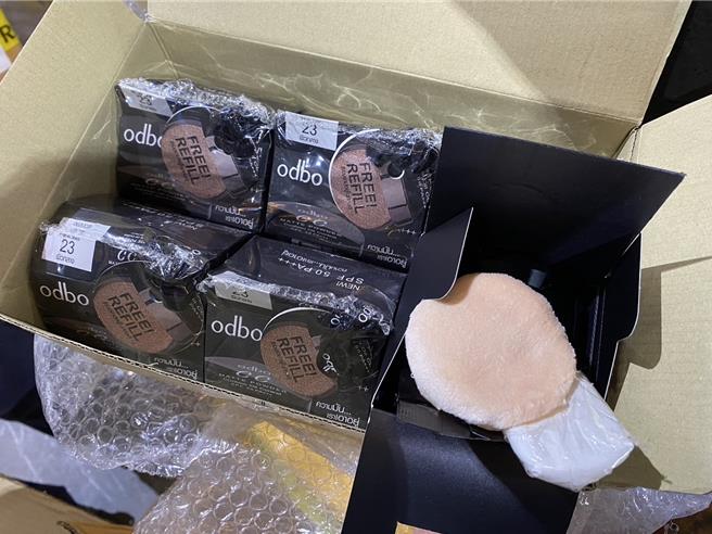 检调接获情资，有毒枭以空运泰国气垫粉饼方式夹藏高纯度海洛因，市值估计超过2000万元。（宜兰地检署提供）