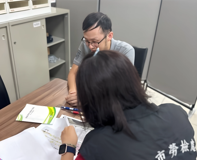 新北市劳工局2日公布366家违法雇主名单，开罚近2000万元。（劳工局提供）