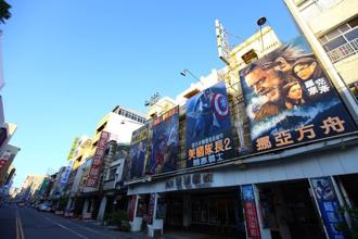 香港人氣歌手MV熱拍台南 林百貨、全美戲院成浪漫打卡地標