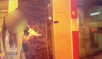 女子不滿遭解僱持刀大鬧店家 遭警當場逮捕查獲毒品