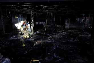 影》又是南韩！商场大楼餐厅窜烈焰 150人惊困天台