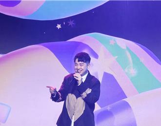 李明川不忍全爆料！批何妤玟做作情勒「愛擺資深藝人派頭」