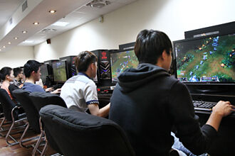 遊戲商辣椒 2025年營運射三箭