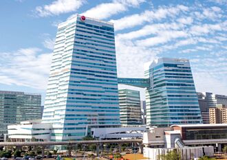 中信銀二度名列永續金融評鑑前段班